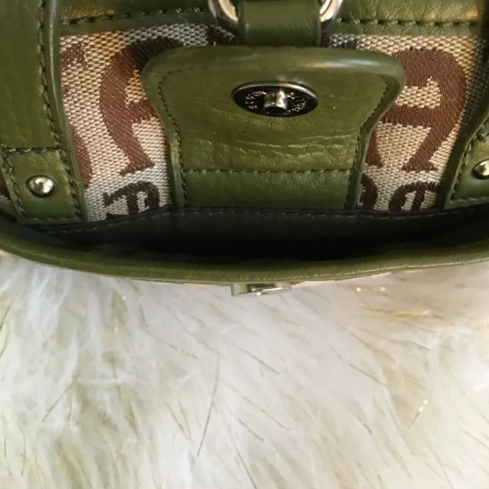 Etienne Aigner Spacious mini Bag - Picture 8 of 10
